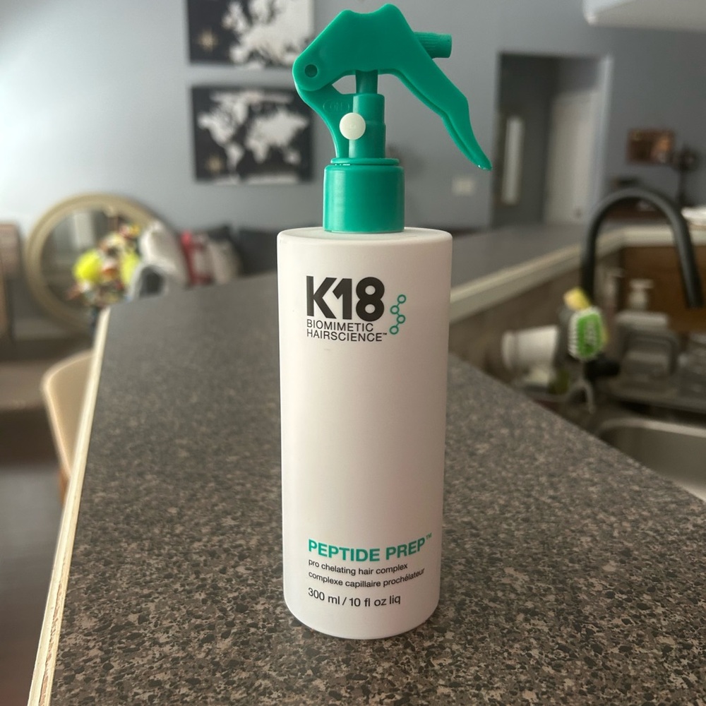 K18 Peptide Prep Hair Cleanser - White and Teal